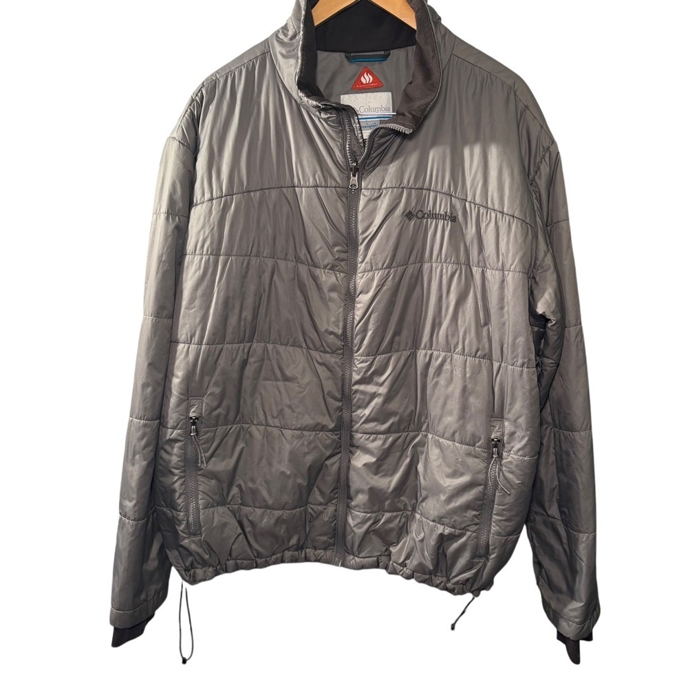 Columbia Silver Puffer Jacket with‎ Lightweight Insulation